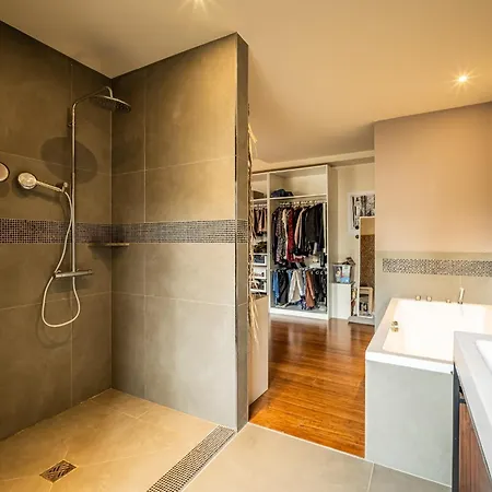 Le Couvent Des Ursulines - Penthouse Climatise Piscine アパート *